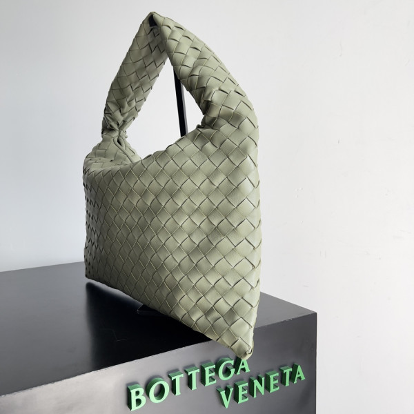 Bo*te*ga ve*ne*ta medium hop