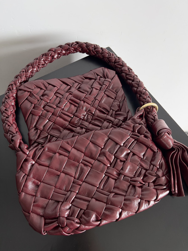 Bo*te*ga ve*ne*ta città shoulder bag-25*18*5.5cm