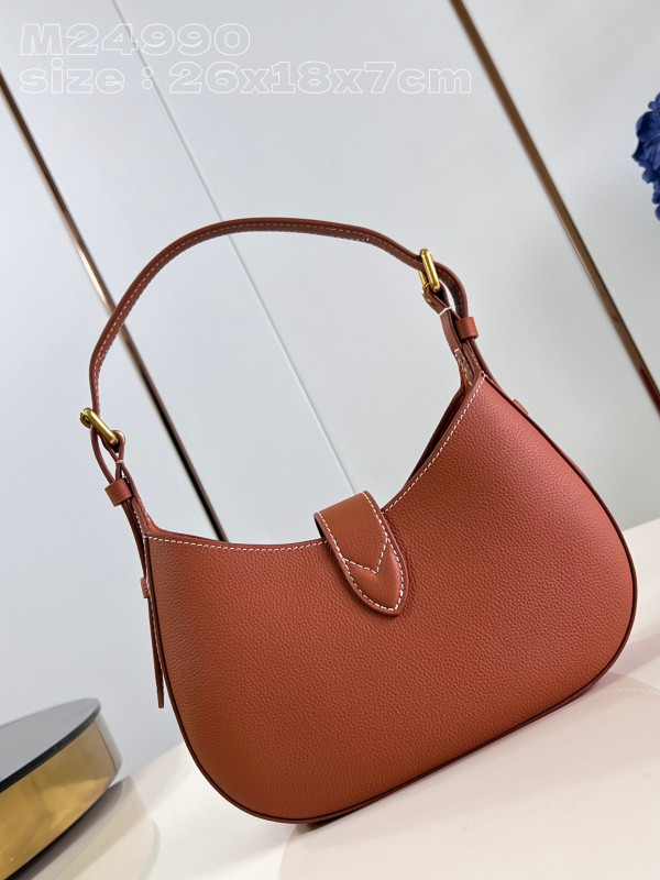 l**is V*t*n low key shoulder bag-26*18*7cm