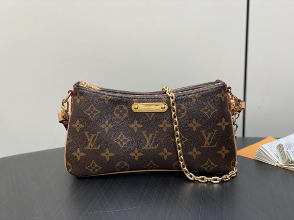 l**is V*t*n liv pochette double -9.6*5.3*2.6cm