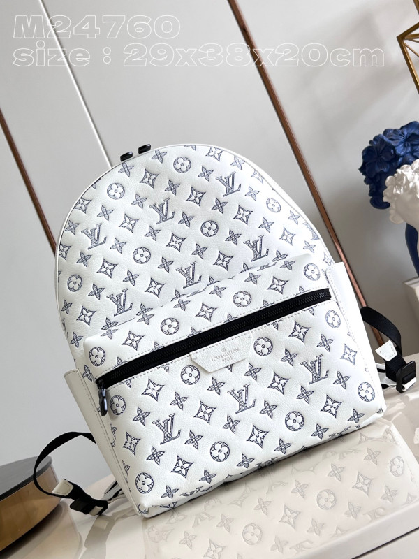 l**is V*t*n discovery backpack-29*38*20cm