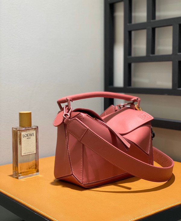LOEWE Small Puzzle Bumbag-24*10*14cm