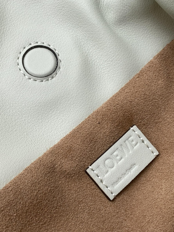 LOEWE Flamenco clutch- 24.5*30*10.5cm