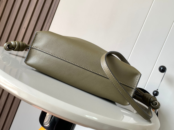 LOEWE Mini Flamenco clutch-23*18*9cm
