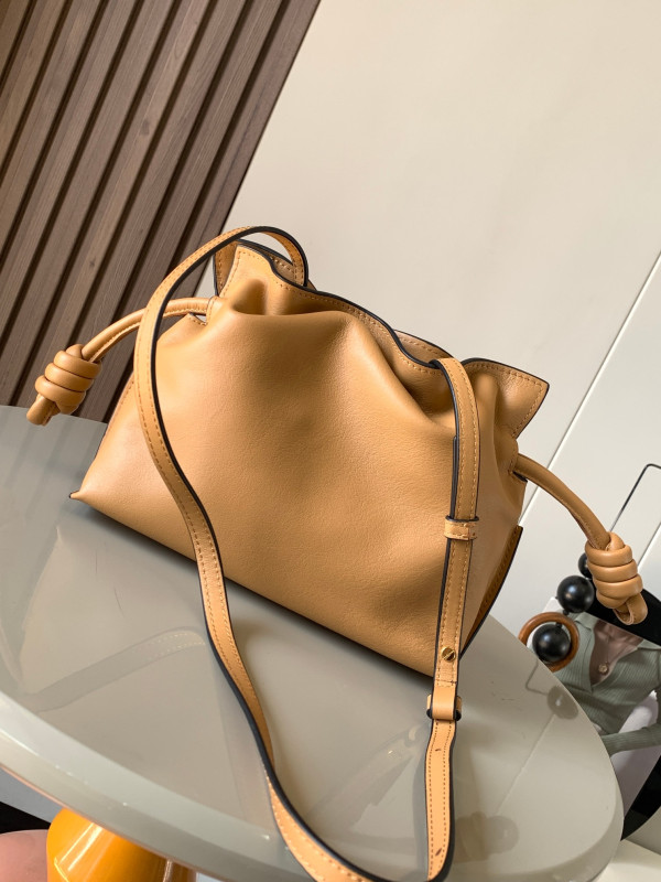 LOEWE Mini Flamenco clutch-23*18*9cm