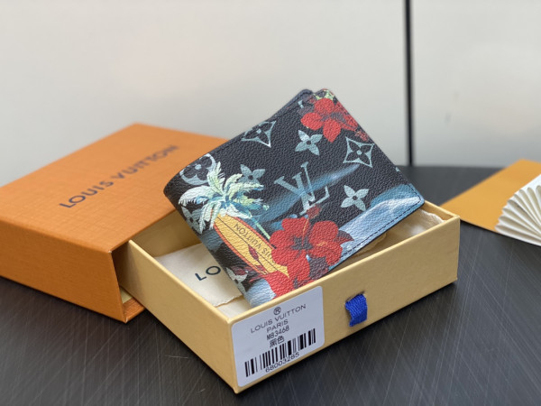 l**is V*t*n slender wallet-11*8.5*2cm