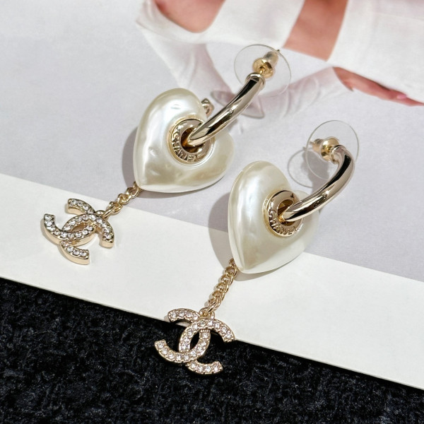 CL EARRINGS
