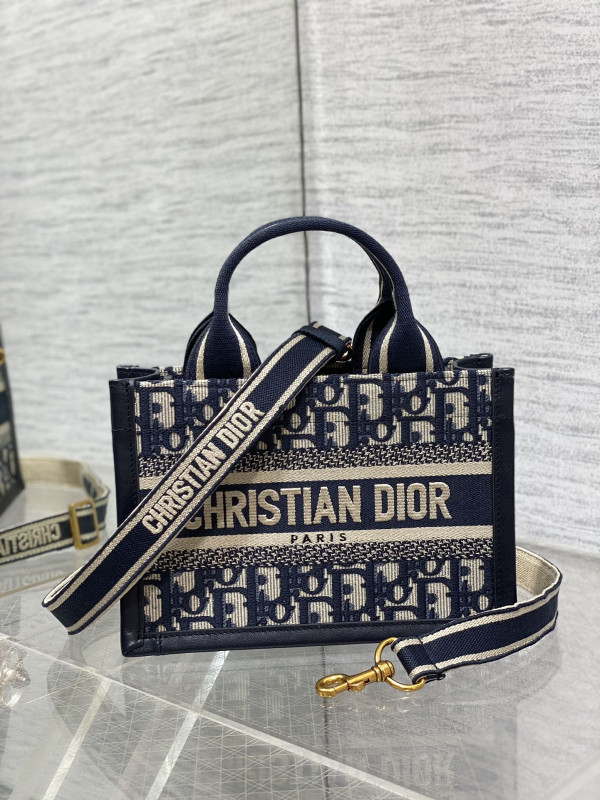 D*or mini book tote-21.5*13*7.5cm