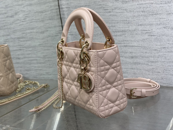 lady D*or - 17cm