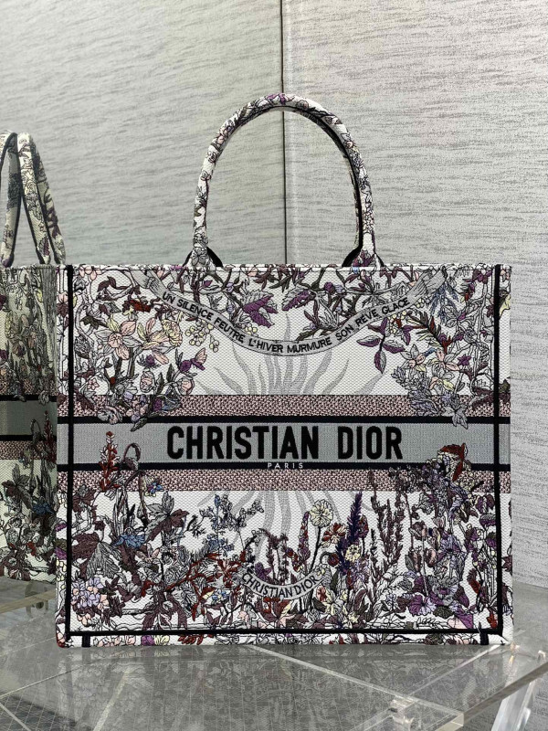 large D*or book tote-42*35*18.5cm