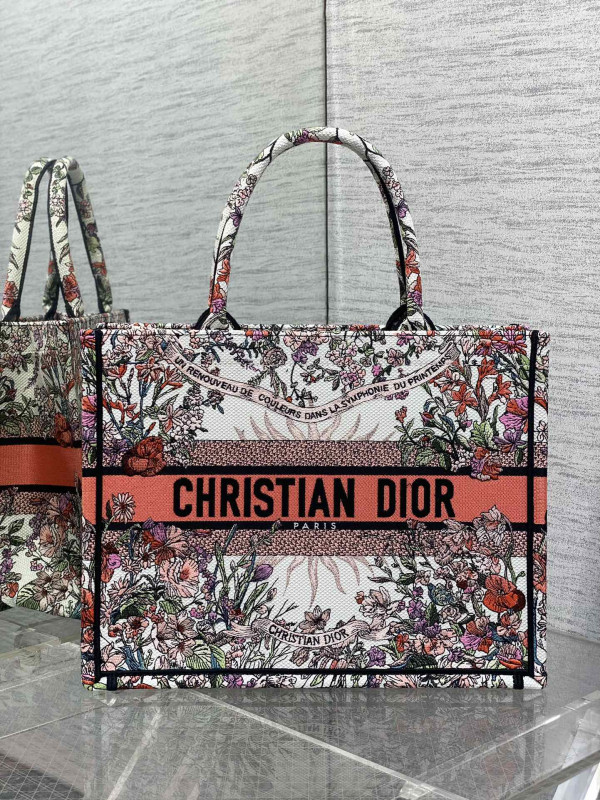 medium D*or book tote-36*18*28cm