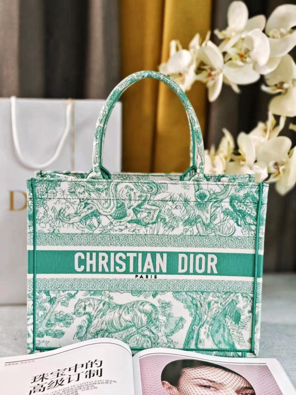 medium D*or book tote-36*18*28cm