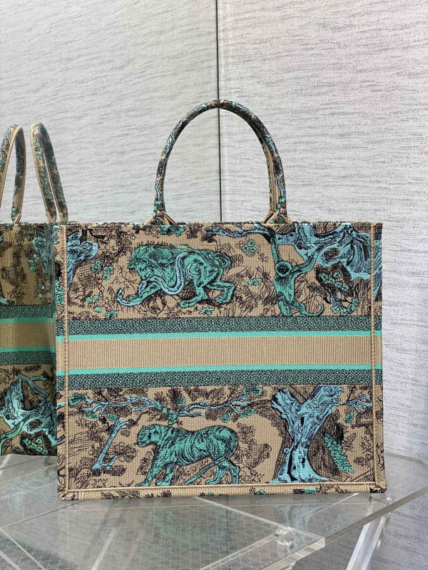large D*or book tote-42*35*18.5cm