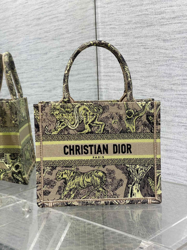 small D*or book tote-26cm