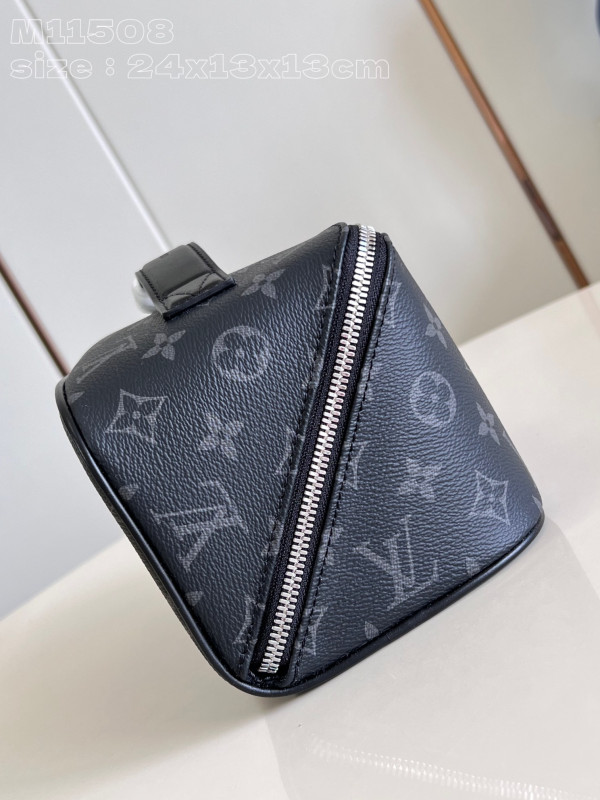 l**is V*t*n toiletry bag-24*13*13cm