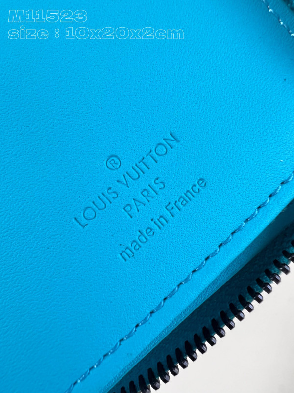 l**is V*t*n zippy wallet-10*20*2 cm