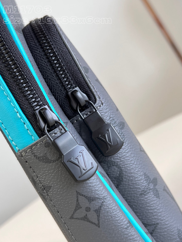 l**is V*t*n avenue slingbag-16*33*5.7cm