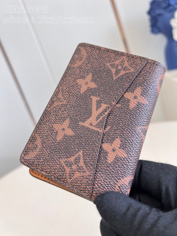 l**is V*t*n pocket organizer-7.5*11.1*1 cm