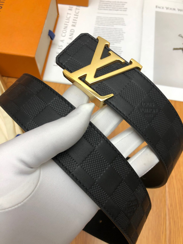 l**is V*t*n belt