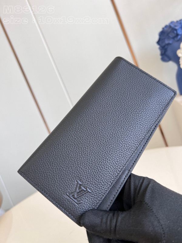 l**is V*t*n brazza wallet-10*19*2cm