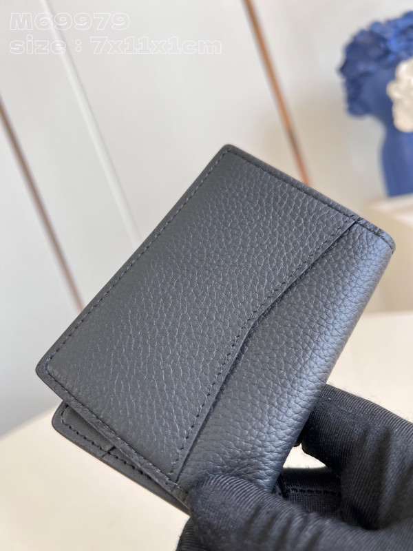 l**is V*t*n pocket organizer-7.5*11.1*1 cm