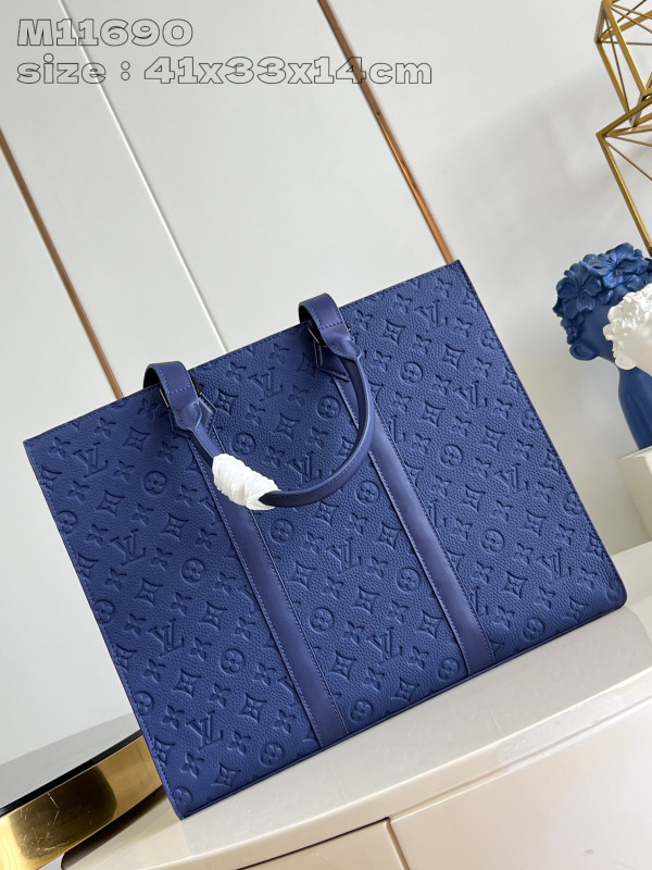 l**is V*t*n sac plat 24h-41*33*14cm
