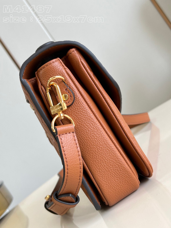 l**is V*t*n pochette metis-25*19*7cm