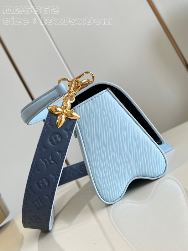 l**is V*t*n twist pm-19*15*9cm