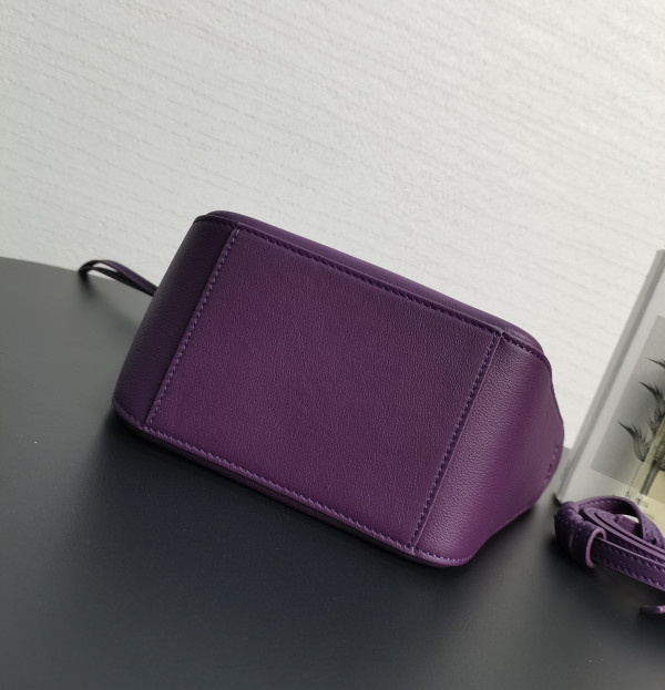 Loewe Hammock Hobo