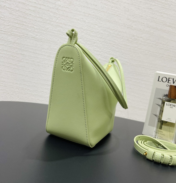 Loewe Hammock Hobo