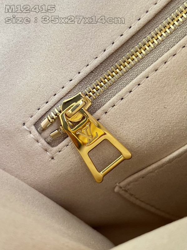 l**is V*t*n onthego mm-35*27*14cm
