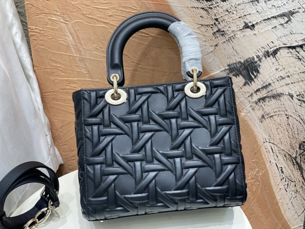lady D*or - 24cm
