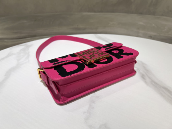 miss D*or flap bag