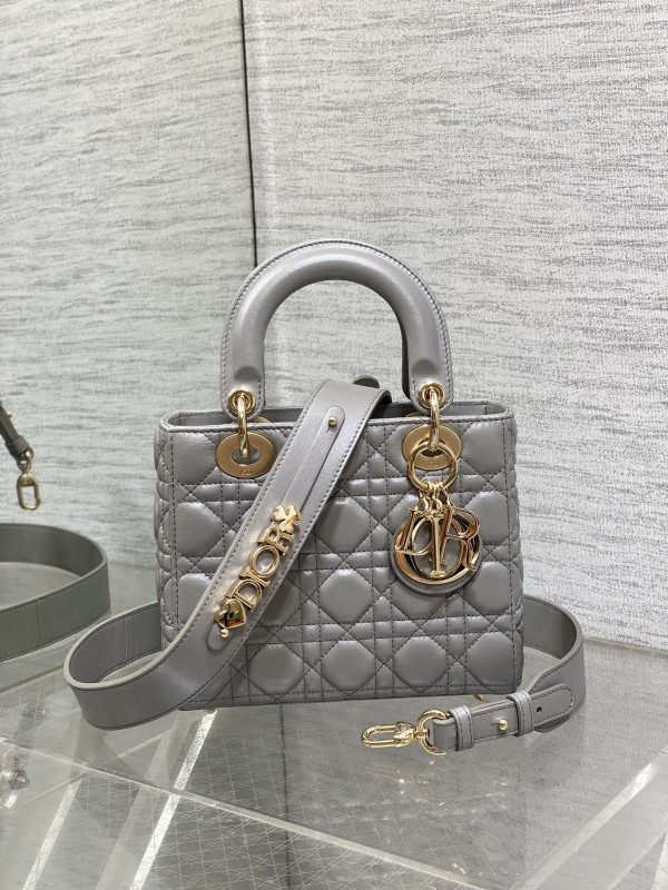 lady D*or - 20cm