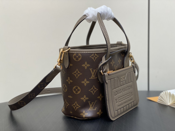 l**is V*t*n neverfull bandoulière inside out bb