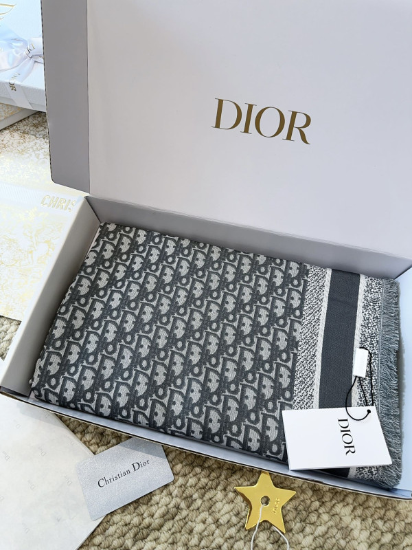 D*or scarf