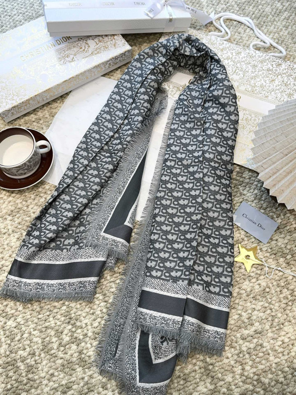 D*or scarf