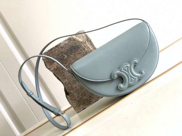 Ce**e besace cuir triomphe